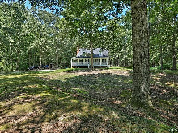 3rd image of 26037 NW Sussex Dr