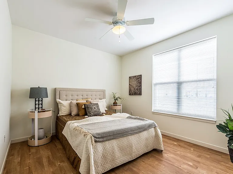 Legacy Pointe at Poindexter Apartments — Photo 12