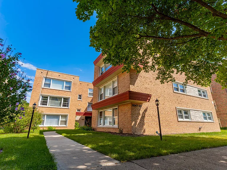 8049 Kenton Ave #3C — Photo 2