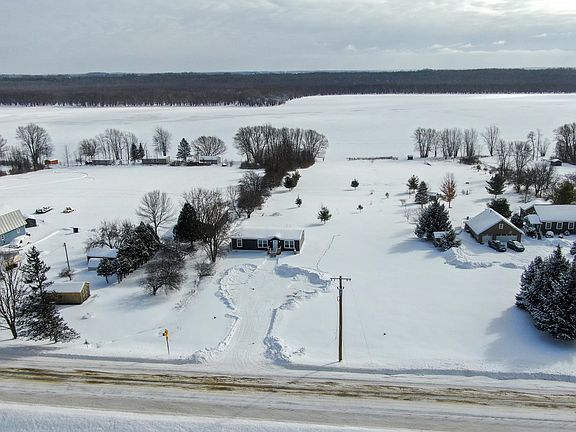 4th image of 142 Lost Village Rd