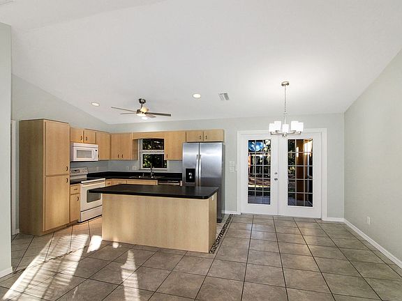 2nd image of 4434 Maywood Ln