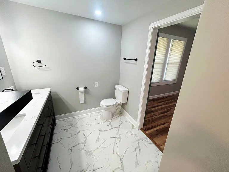 890 Maury St — Photo 15