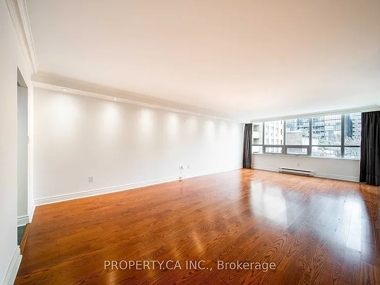 71 Charles St E #402 — Photo 2