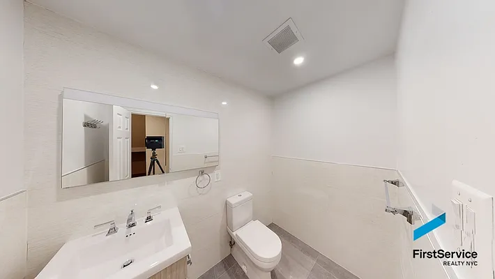 Rented by FirstService Realty (legacy) | media 21