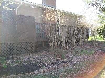 2nd image of 2310 Scenic Dr NE