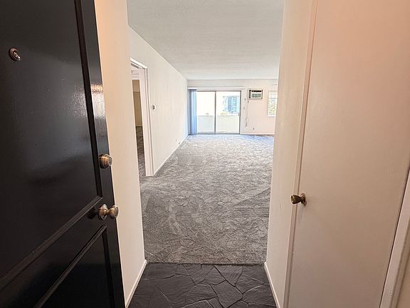 2nd image of 1906 Pelham Ave APT 3