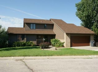3009 Sunny Hill Cir, Rapid City, SD 57702