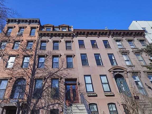 5th image of 169 Park Pl APT 2