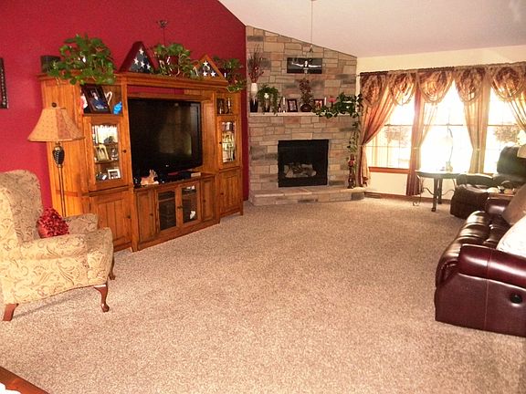 2nd image of 1115 Shawn Cir