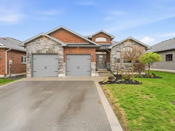 82 Essex Dr, Belleville, ON K8N 0M5