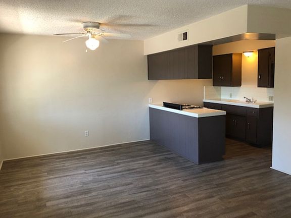 2nd image of 4008 Fishering Dr APT D
