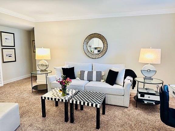 3rd image of 3608 Lakeshore Dr