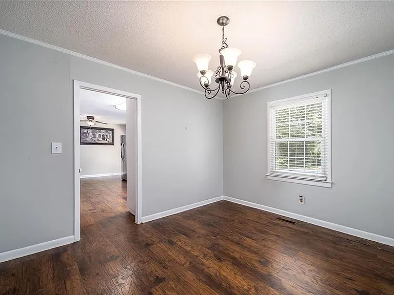 130 Maxanna Dr — Photo 6