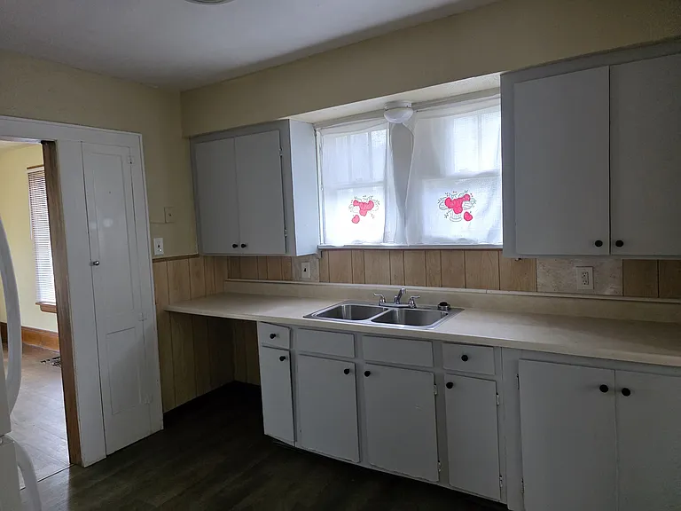 727 East Ave — Photo 10