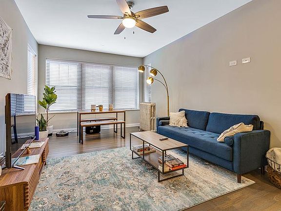 4th image of 3933 N Keeler Ave #1F