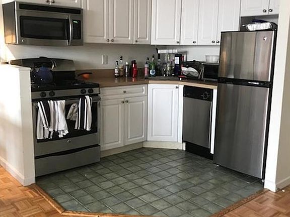 5th image of 129 Boerum Pl APT 6C