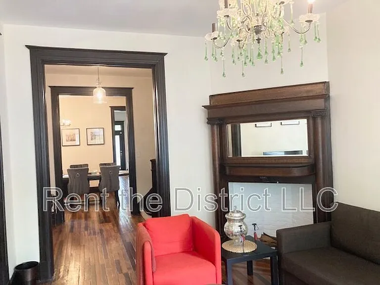 37 Rhode Island Ave NW — Photo 3