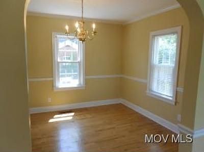 3rd image of 2712 Emerson Ave