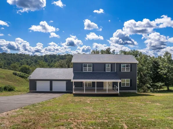 7343 Lost Pavement Rd, Washington, WV 26181