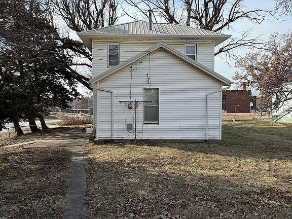2nd image of 1701 Franklin St