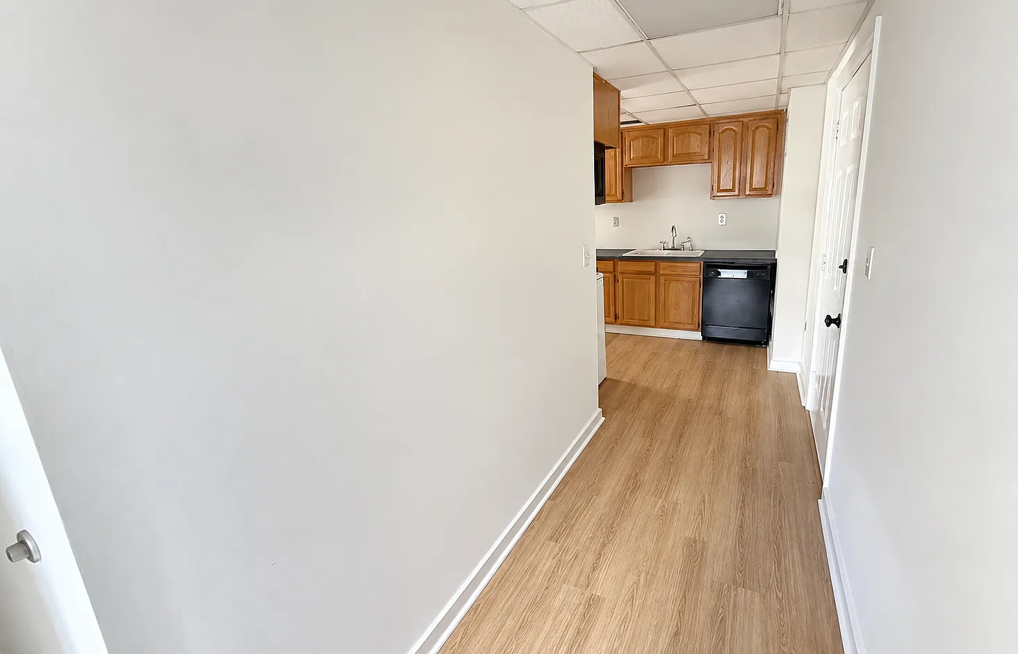2 bed, $2,500 — Photo 4