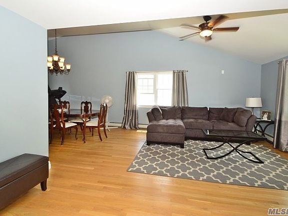 3rd image of 2573 Ocean Ave