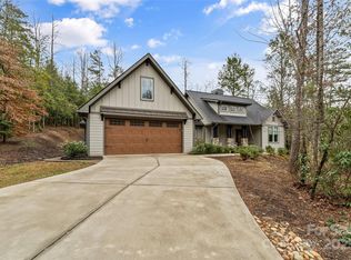 30 Springhouse Trl, Brevard, NC 28712
