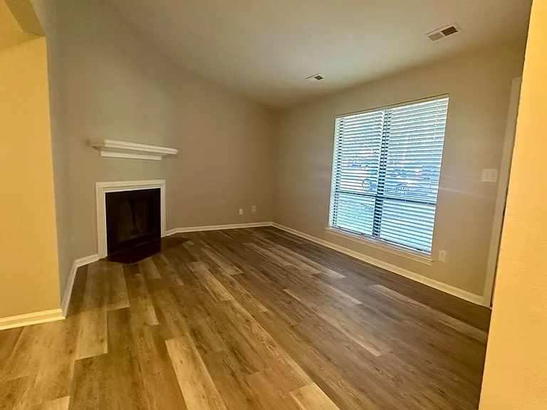 4940 Pebble Beach Dr — Photo 3
