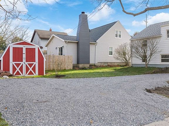 2nd image of 3041 Hudson Dr