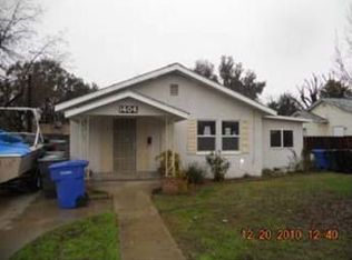 1404 N Green St, Hanford, CA 93230