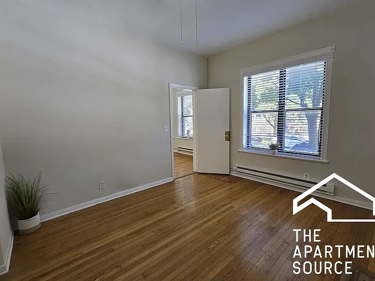 925 W Waveland Ave #1A — Photo 6
