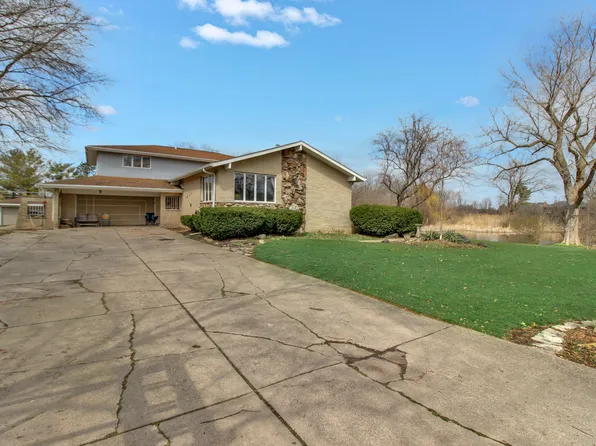 13300 S Stephen Dr, Palos Park, IL 60464