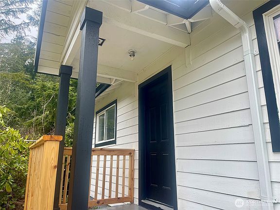 4th image of 20819 Birch Place