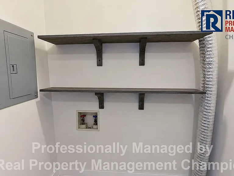 301 Dennis Rd — Photo 14