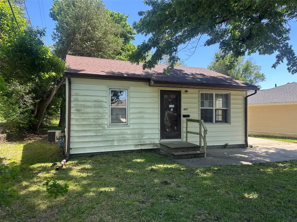 706 E 21st Street Pl S, Newton, IA 50208