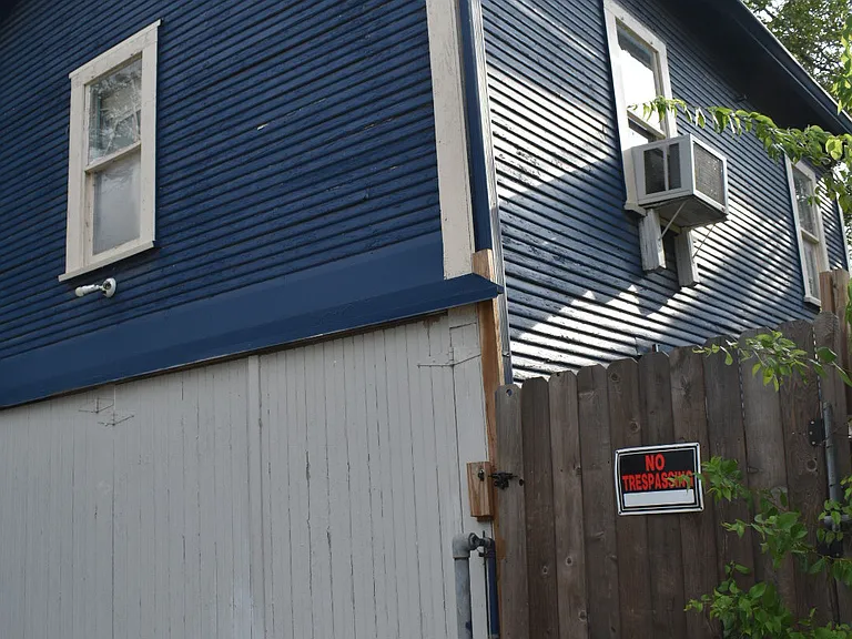 2246 E Houston St — Photo 50