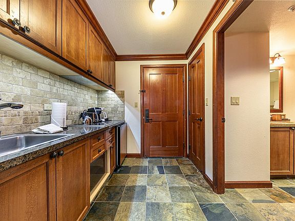 5th image of 400 Resort Rd #317-319