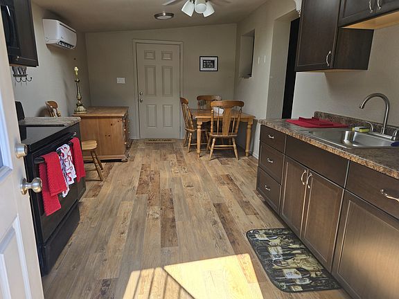 3rd image of 12835 N 22nd Pl
