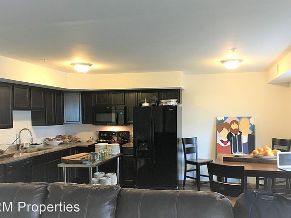 4th image of 112 College Ave #15