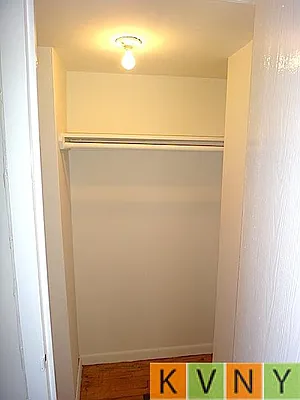 Rented by KVNY Soho | media 7