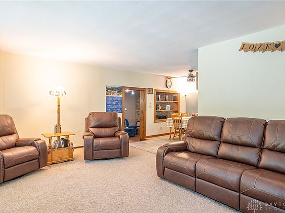4th image of 3203 New Market Banta Rd