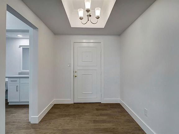 3rd image of 2400 N Braeswood Blvd APT 116
