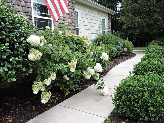 3rd image of 2027 Tall Oak Dr