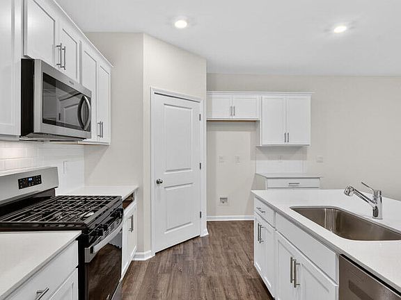 7th image of this home