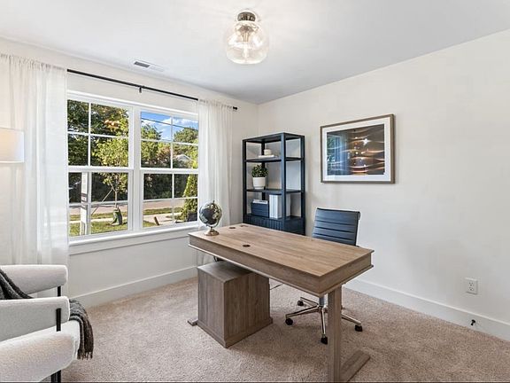 4th image of 700 N Dupont Ave #319