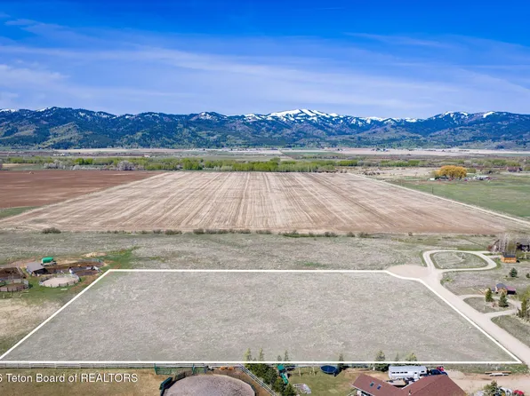 1909 Autumn Glen Cir, Victor, ID 83455