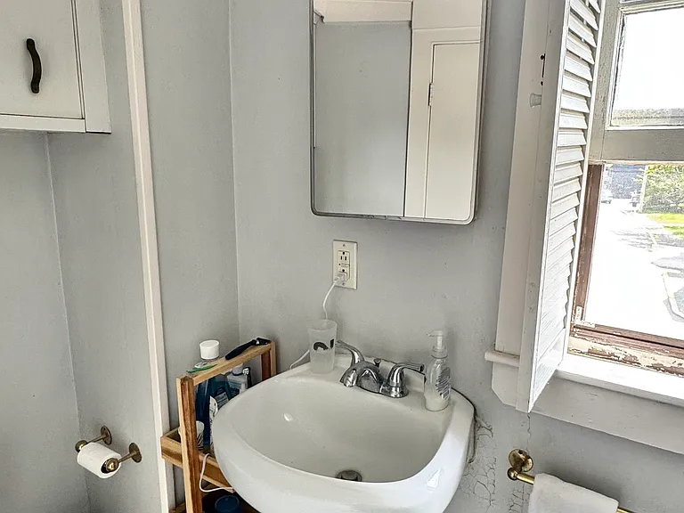 1 Washington St #1 — Photo 7