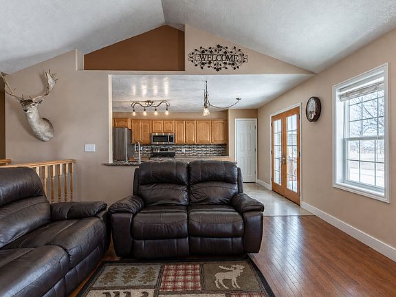 5th image of 1075 Double Eagle Cir