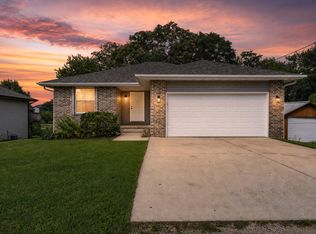 2647 N Fort Avenue, Springfield, MO 65803