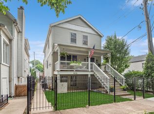 3015 N Leavitt St #2, Chicago, IL 60618